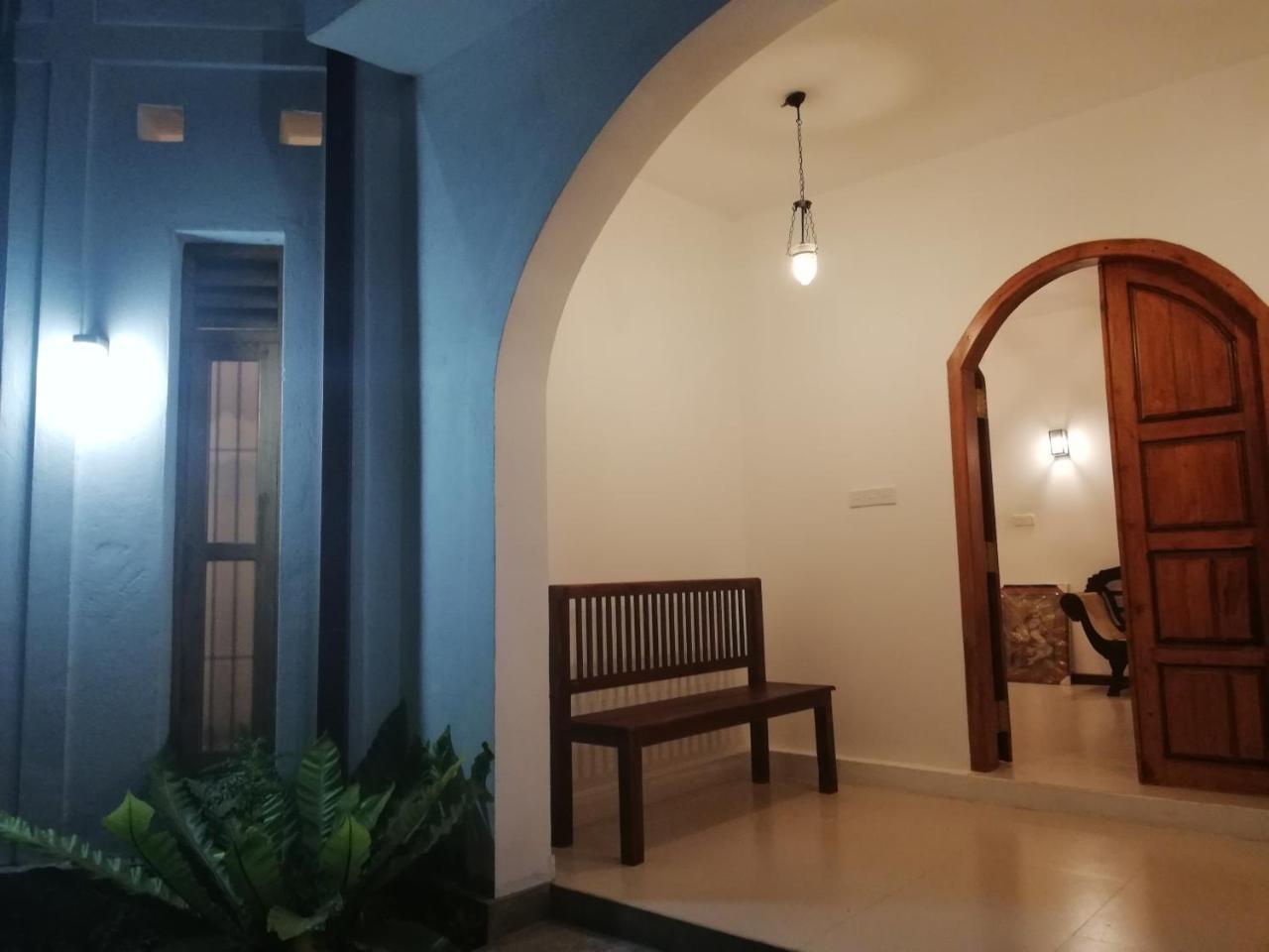 Bed and Breakfast Air Port 5 Minutes Super Clean Upul Negombo Exterior foto