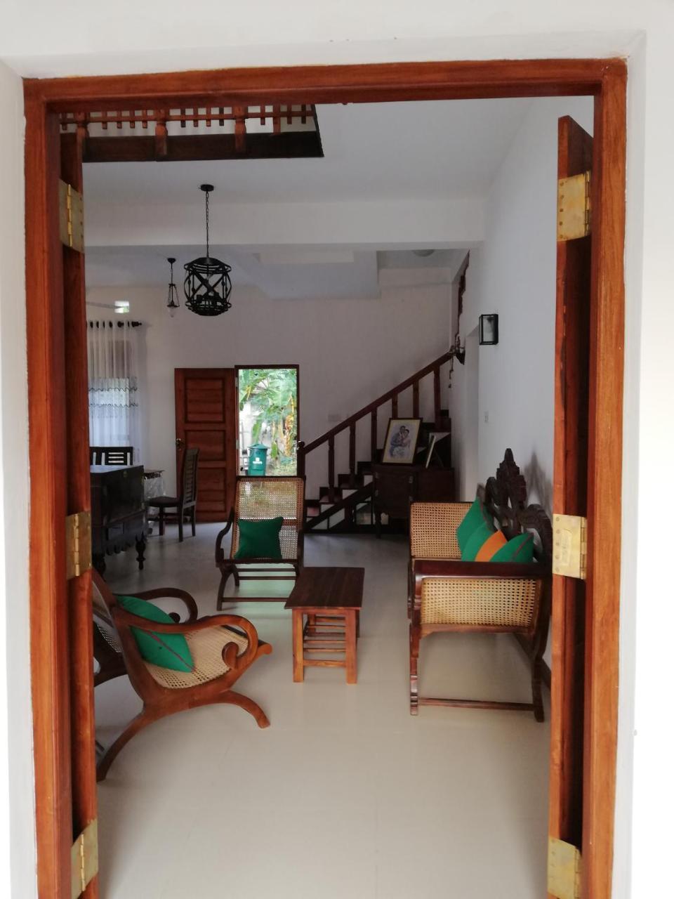 Bed and Breakfast Air Port 5 Minutes Super Clean Upul Negombo Exterior foto